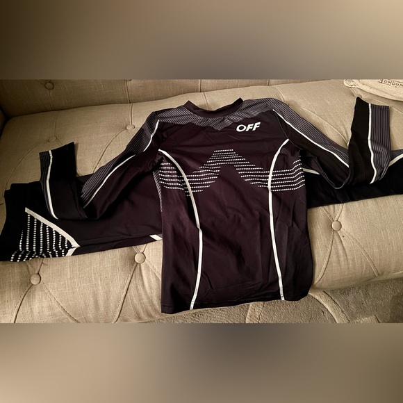 2 piece workout set - Picture 2 of 4